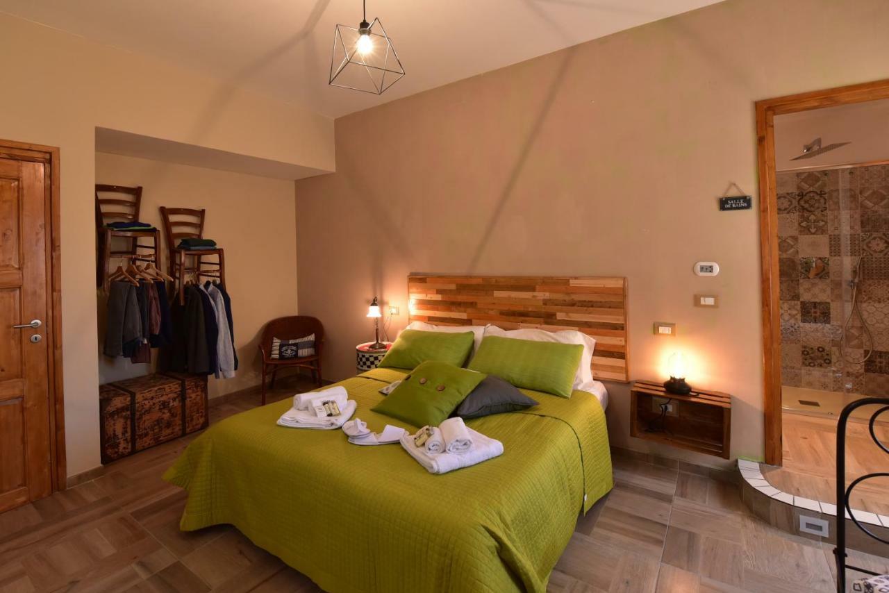 مبيت وإفطار تويرانو Casa Nina المظهر الخارجي الصورة